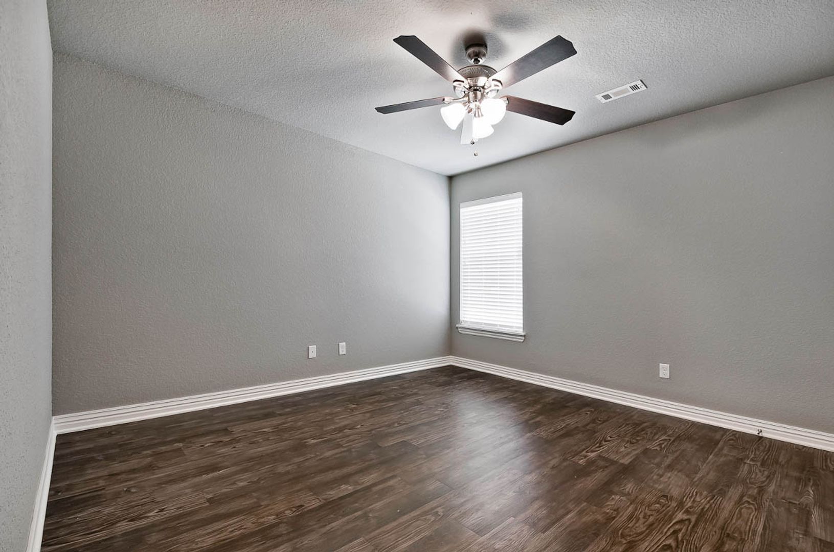 121 Unit B Carrington Ave 5 of 12