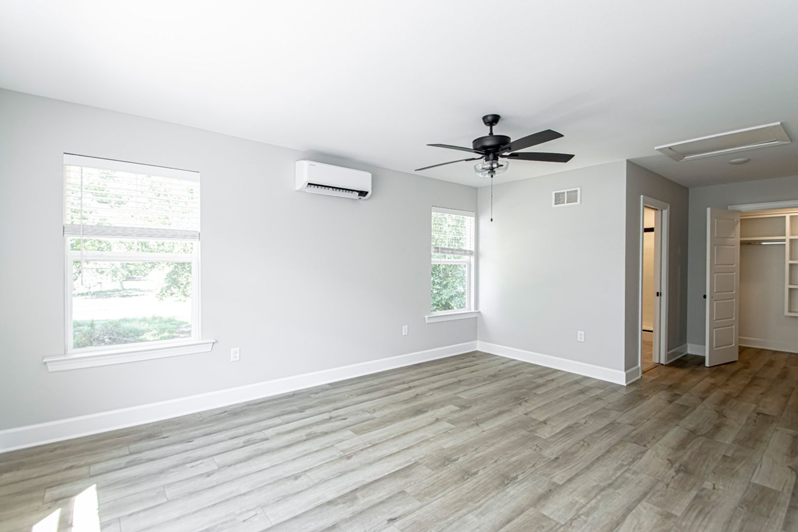 1 Bed 1.5 Bath Luxury Energy Efficient Townhome - Rockwater Village 11 of 12