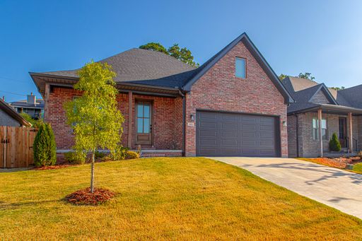 Newer Construction 3 bed 2 1/2 Bath, 2,20 sqft in West Little Rock – photo 1