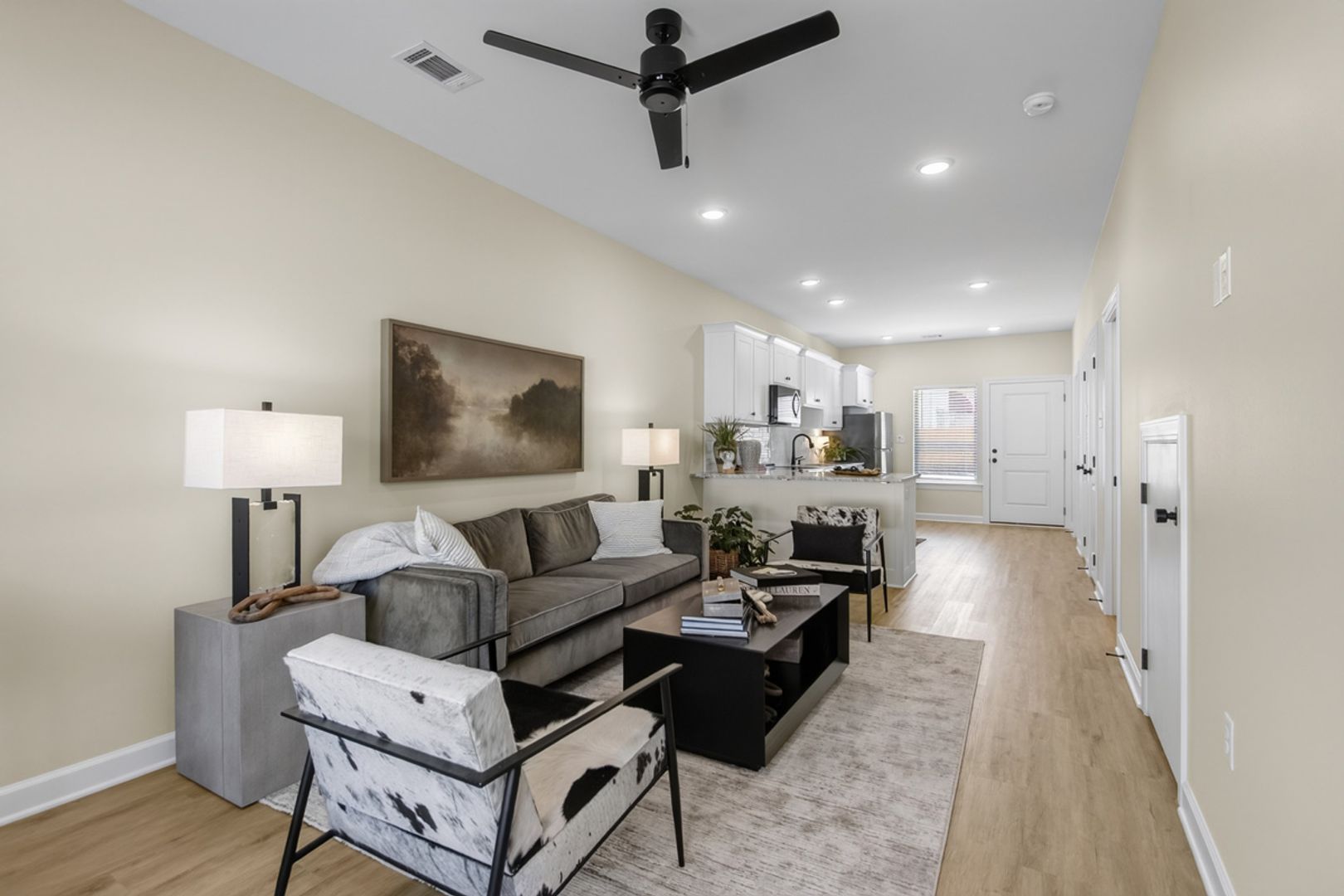 The Scott - 201 E 17th Street 11 of 12