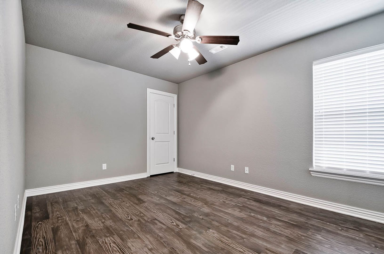 121 Unit B Carrington Ave 3 of 12