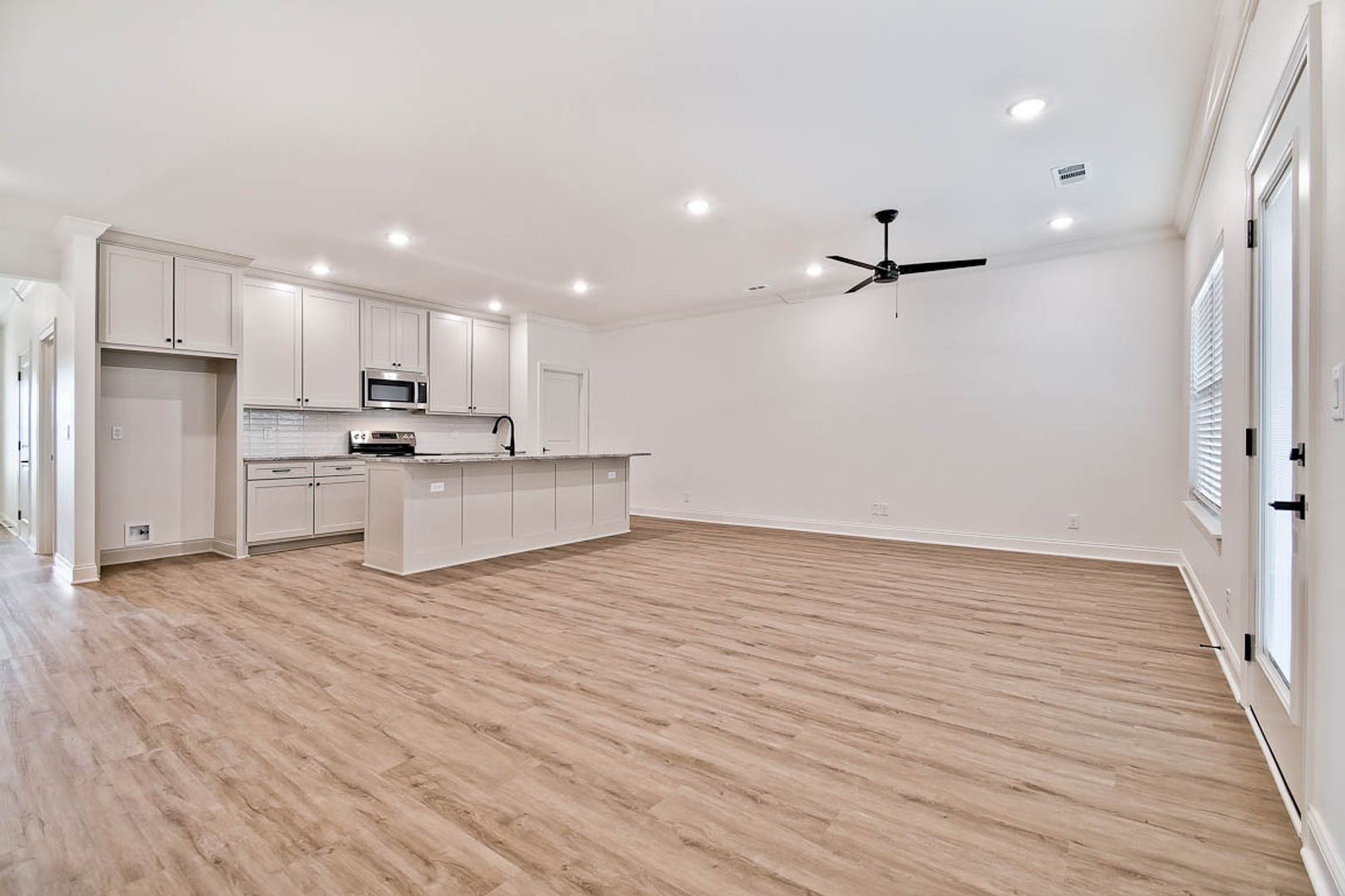 1041 Nottington St 7 of 8
