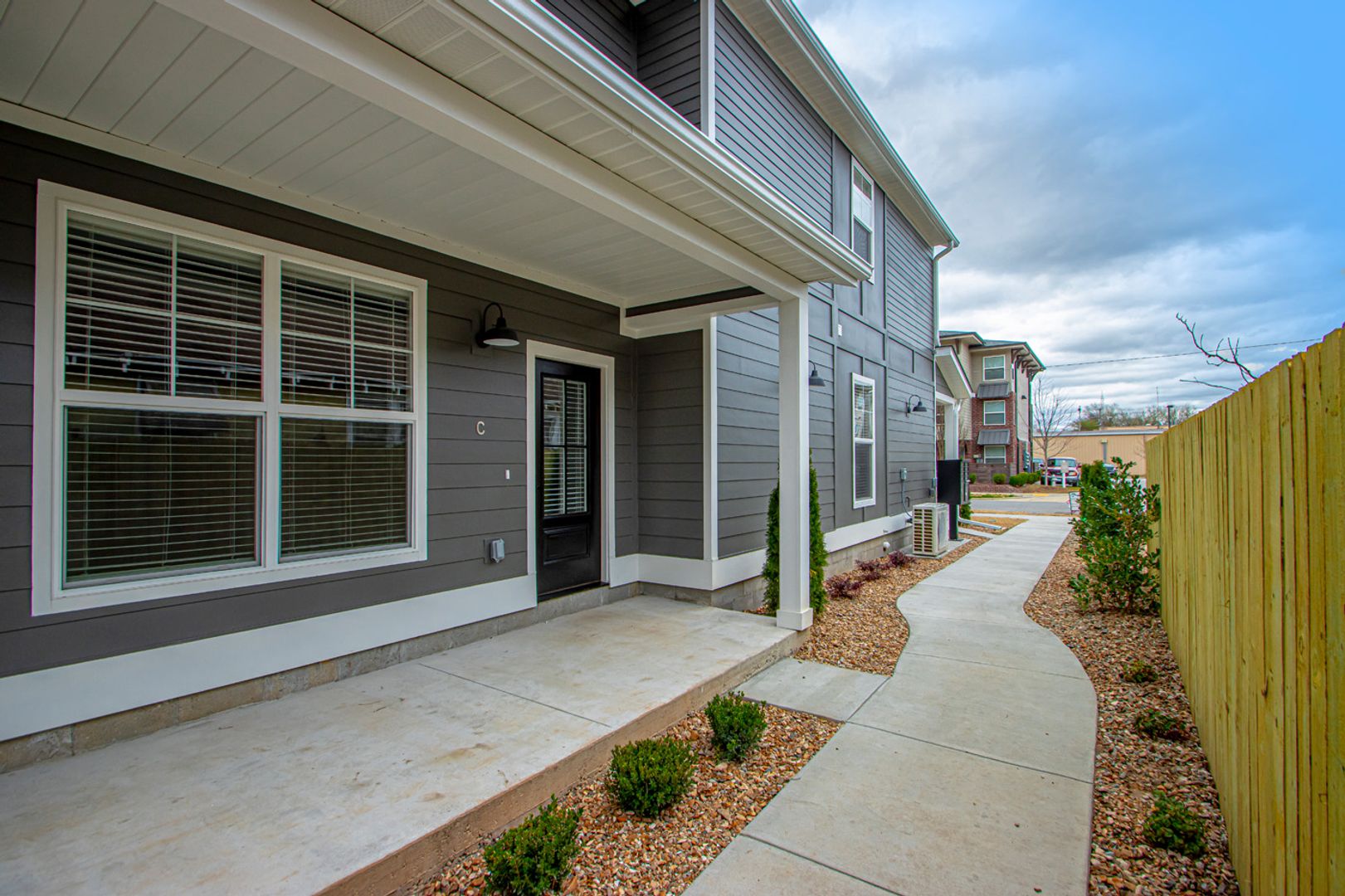 Argenta 1 Bed 1.5 Bath Luxury Energy Efficient Townhome 4 of 12
