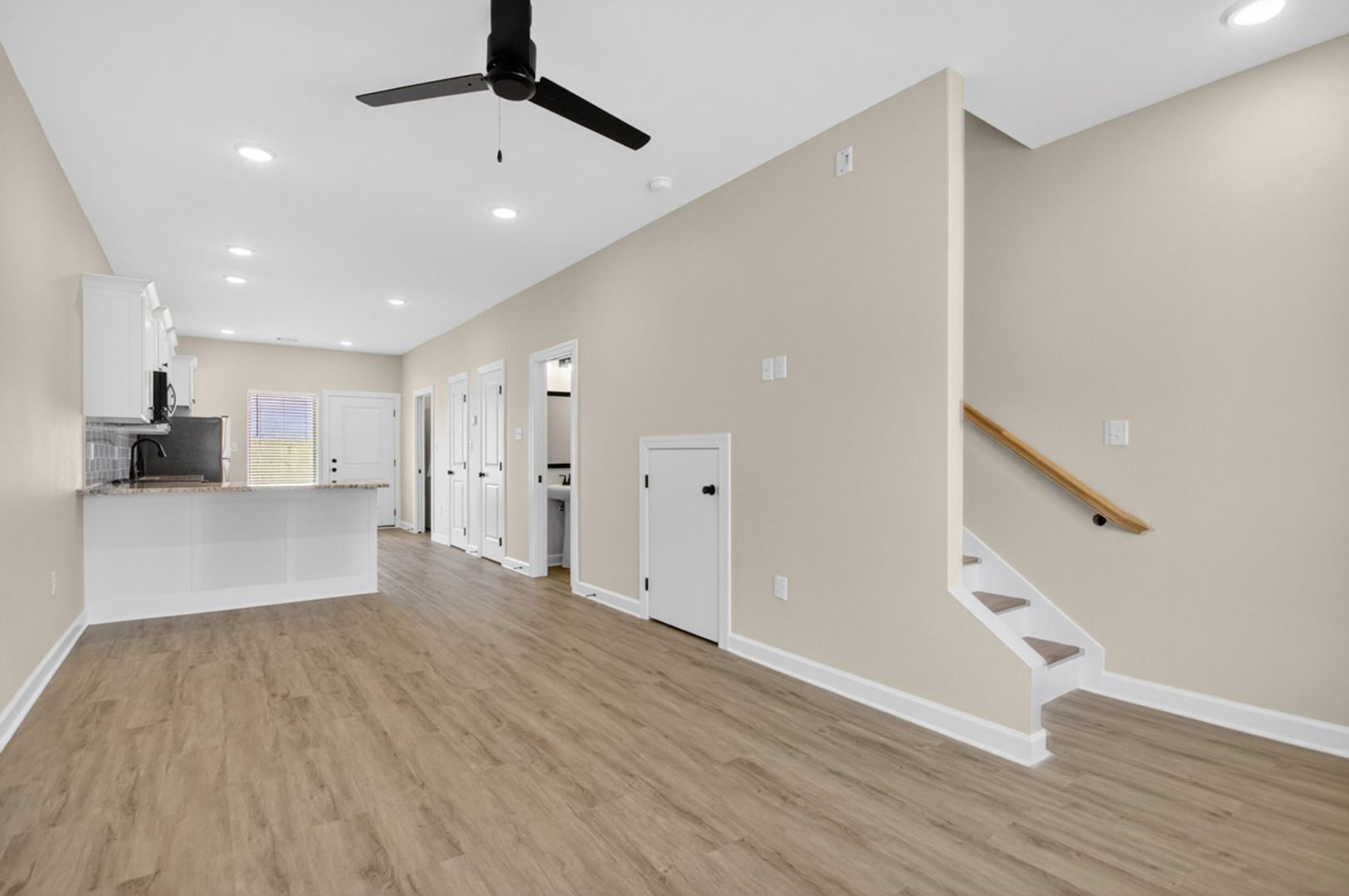 The Scott - 201 E 17th Street 6 of 12