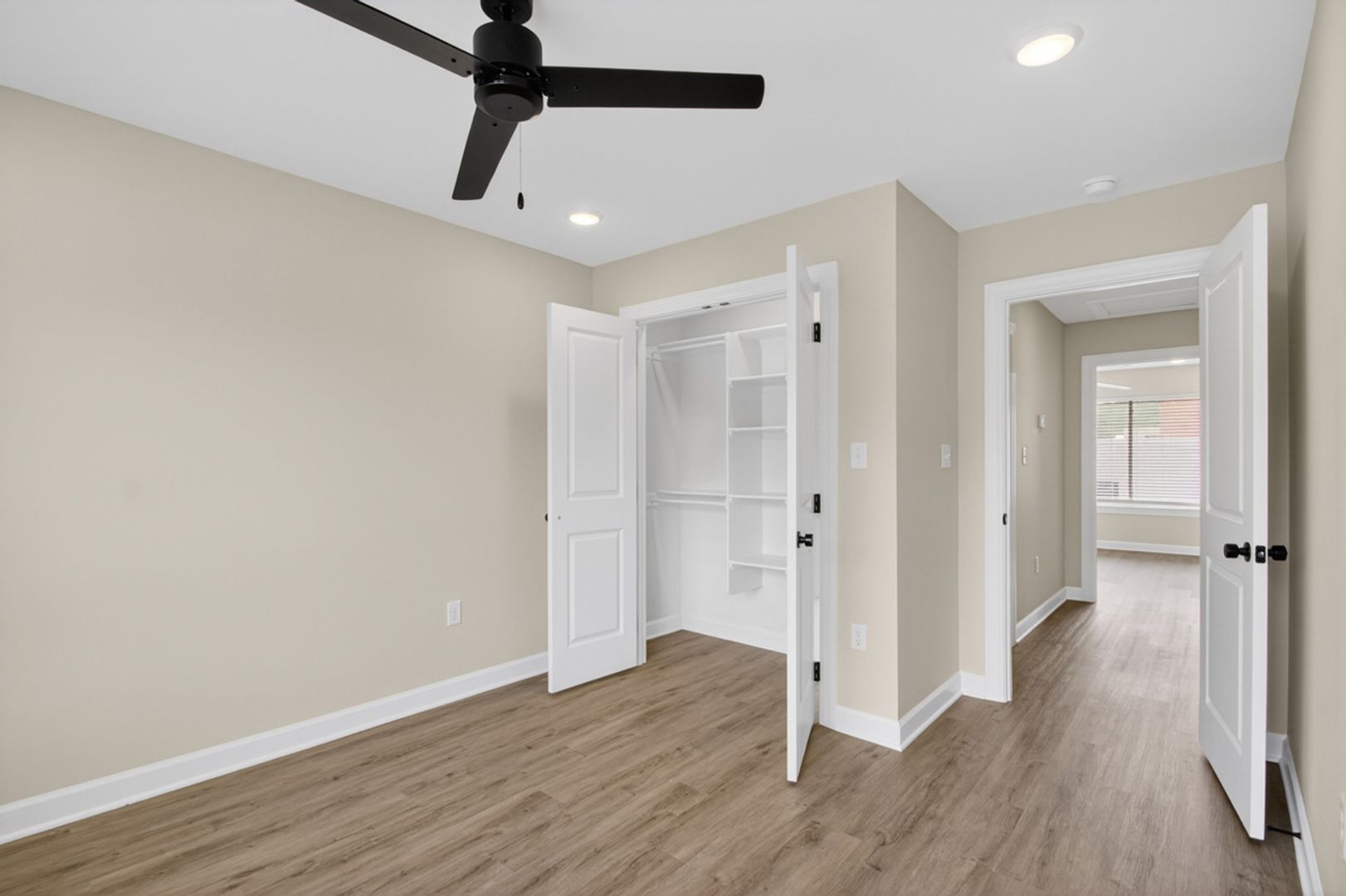 The Scott - 201 E 17th Street 12 of 12