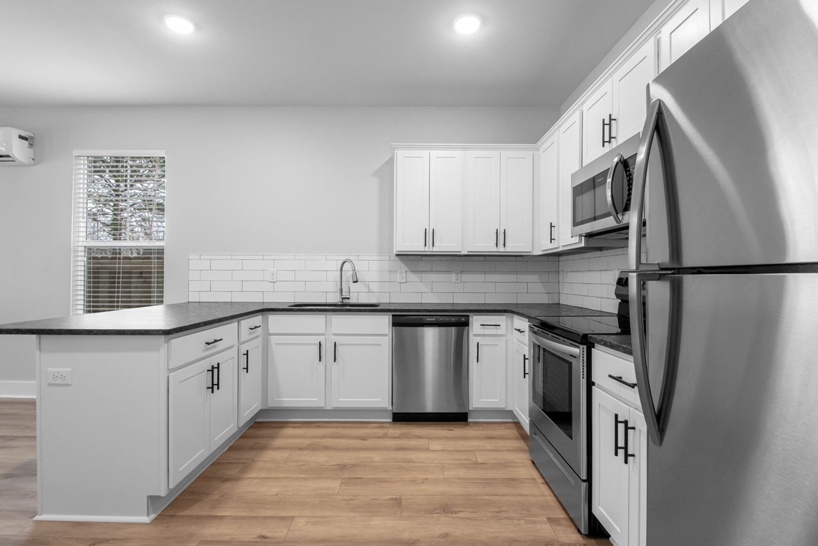 Argenta 1 Bed 1.5 Bath Luxury Energy Efficient Townhome 11 of 12