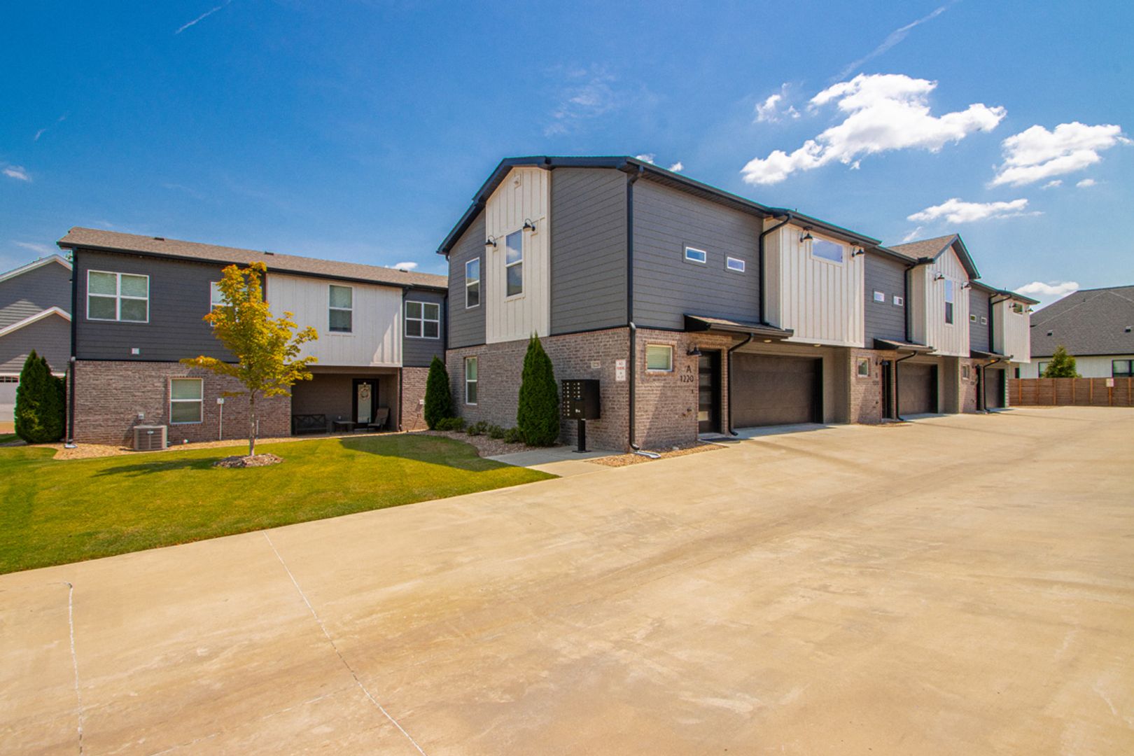 Luxury 2 Bed / 2 Bath Townhome with 2-Car Garage in Rockwater Village 10 of 12