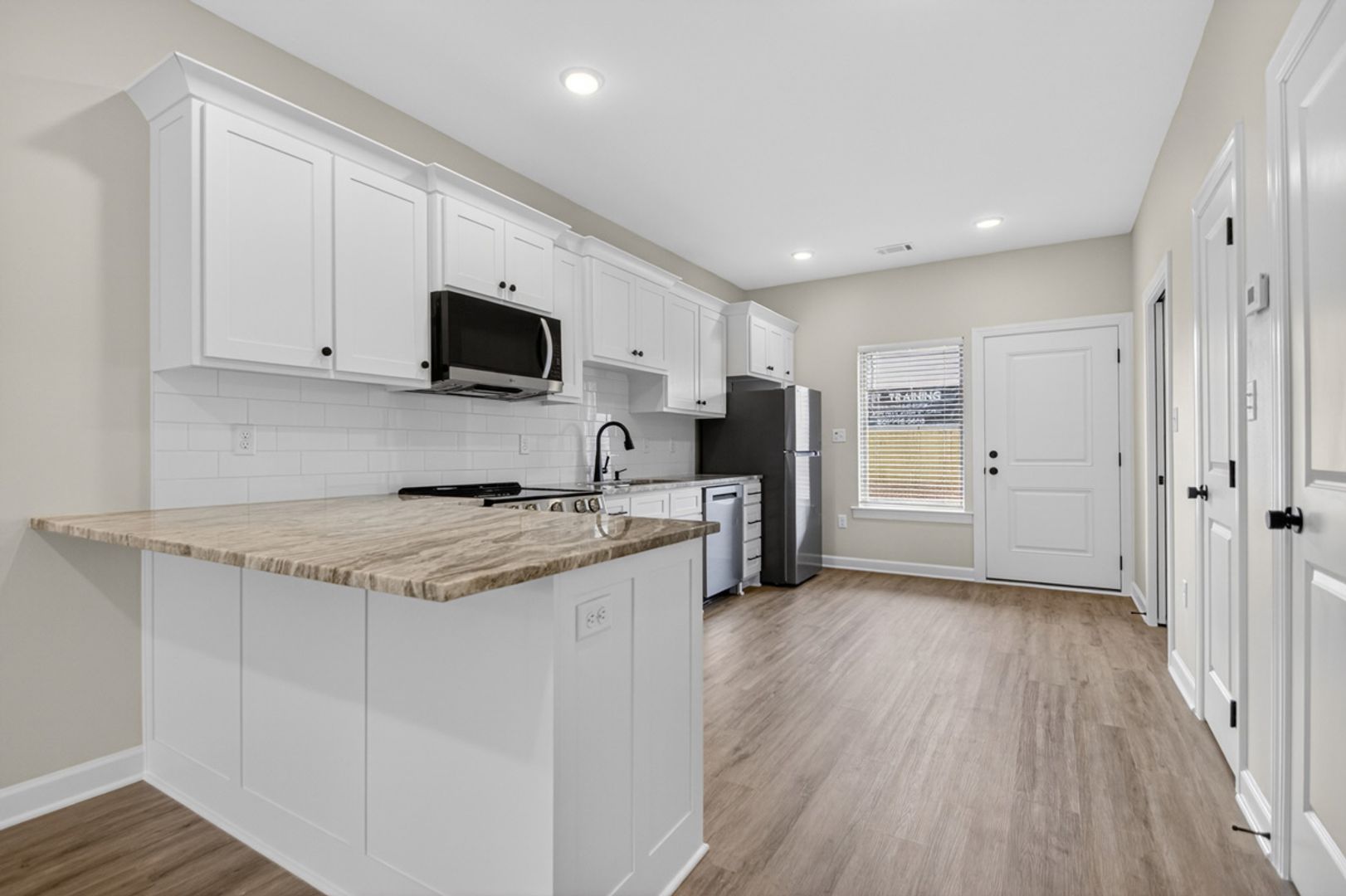 The Scott - 201 E 17th Street 4 of 12