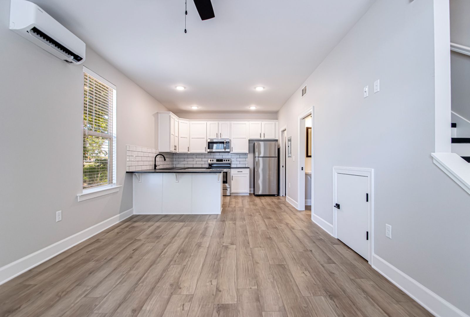 1 Bed 1.5 Bath Luxury Energy Efficient Townhome - Rockwater Village 6 of 12