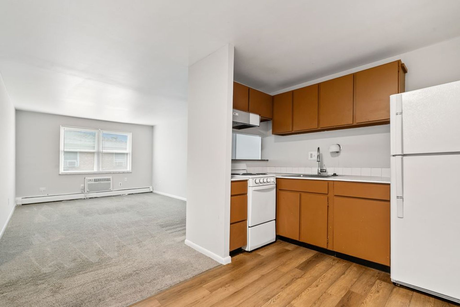 Columbus Apartment: 4991-5003 Arbor Village Drive