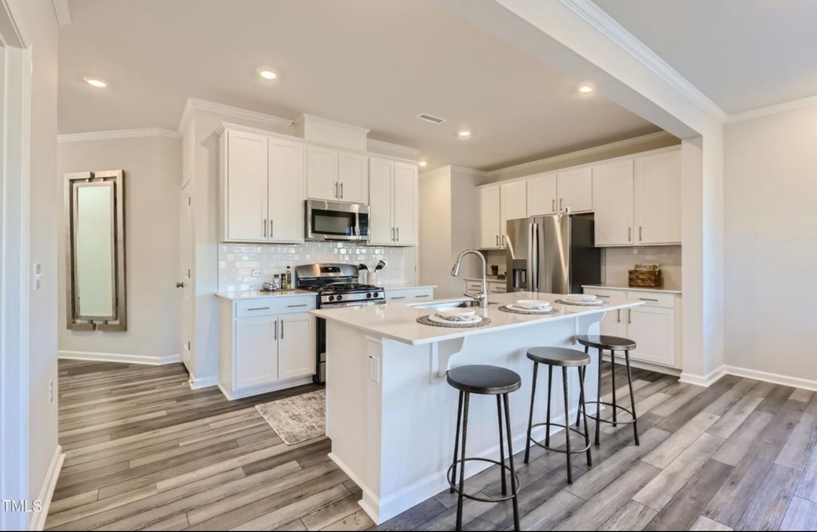 Smithfield House: 137 S Finley Landing Pkwy