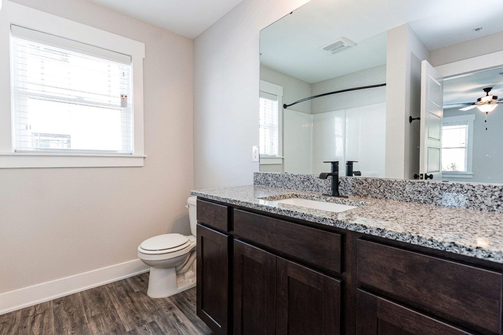 645 N O'Neil Street 4 of 5