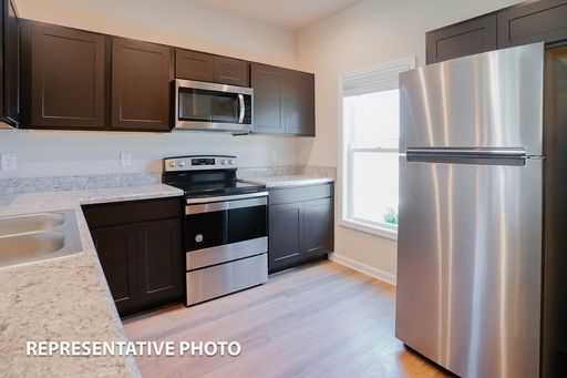 2 Bedroom, 2.5 Bath Townhome-$500 Off Your First Full Month- Move in Special! – photo 1