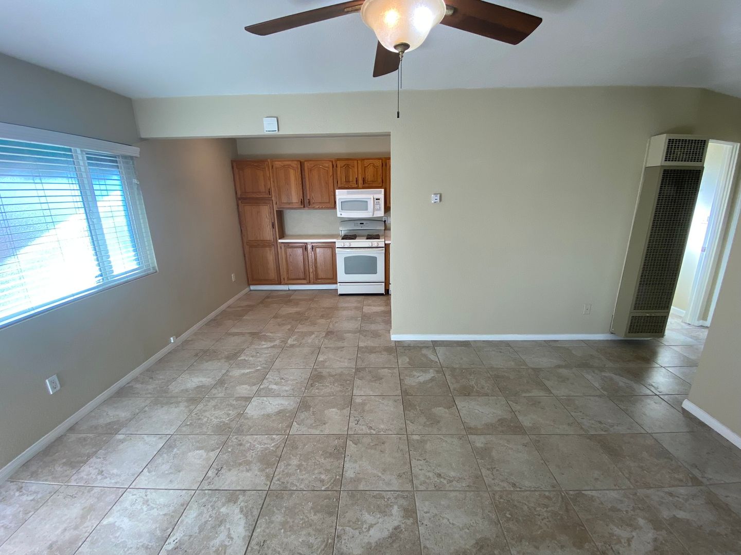 San Diego Apartment: 4014, 4016 & 1/2 Shasta