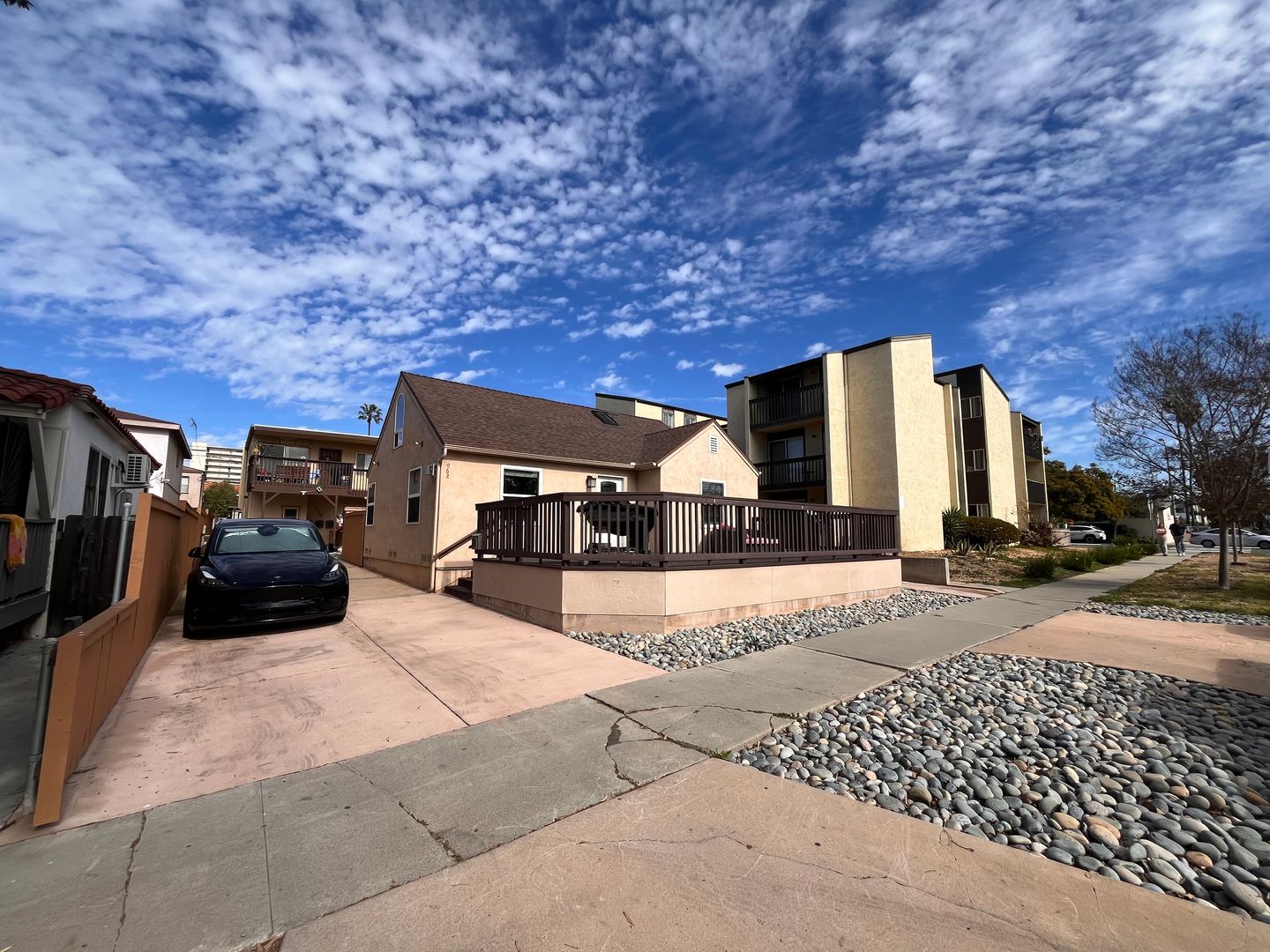 San Diego Apartment: 962-964 Chalcedony