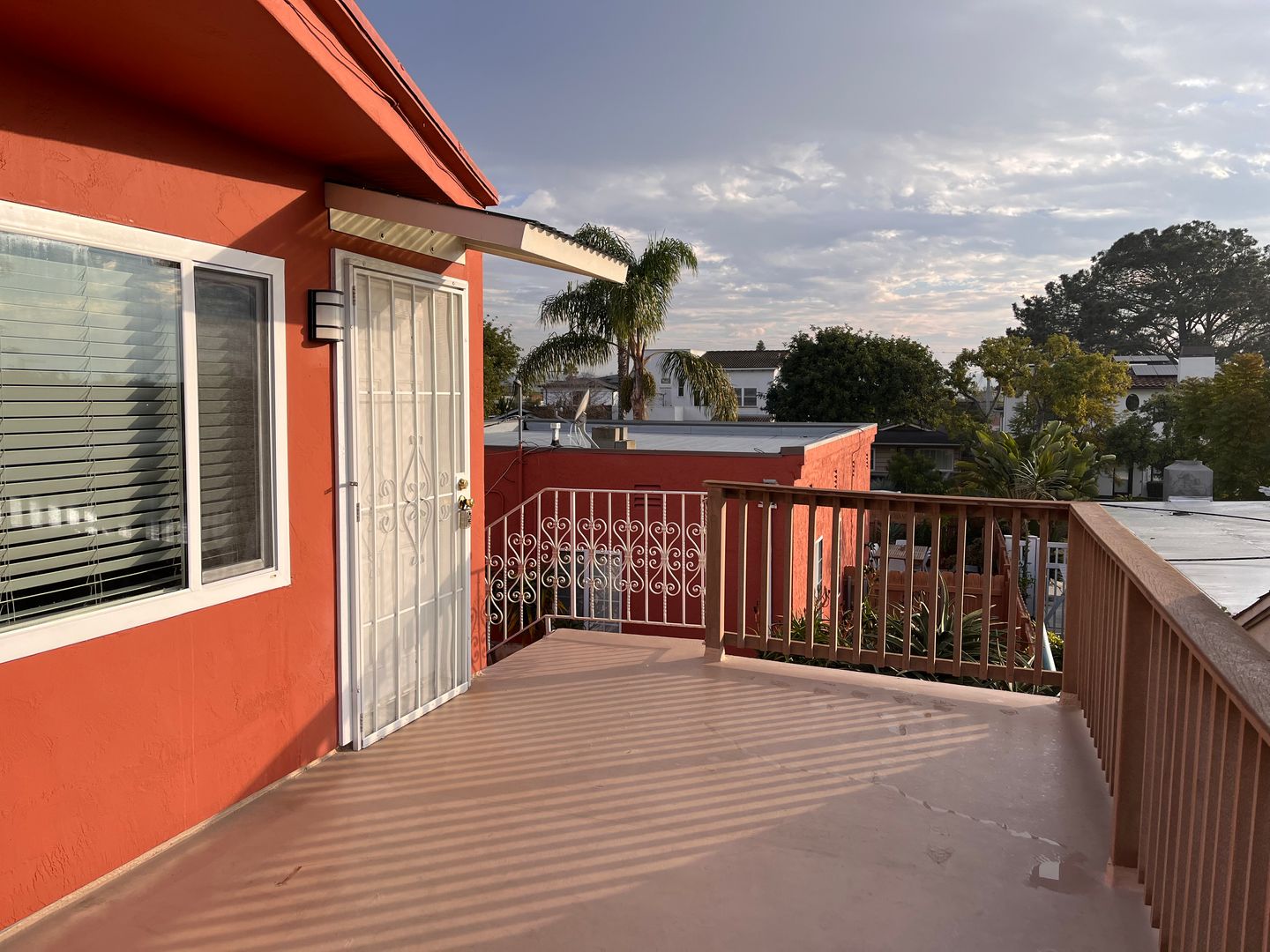 San Diego Apartment: 4014, 4016 & 1/2 Shasta