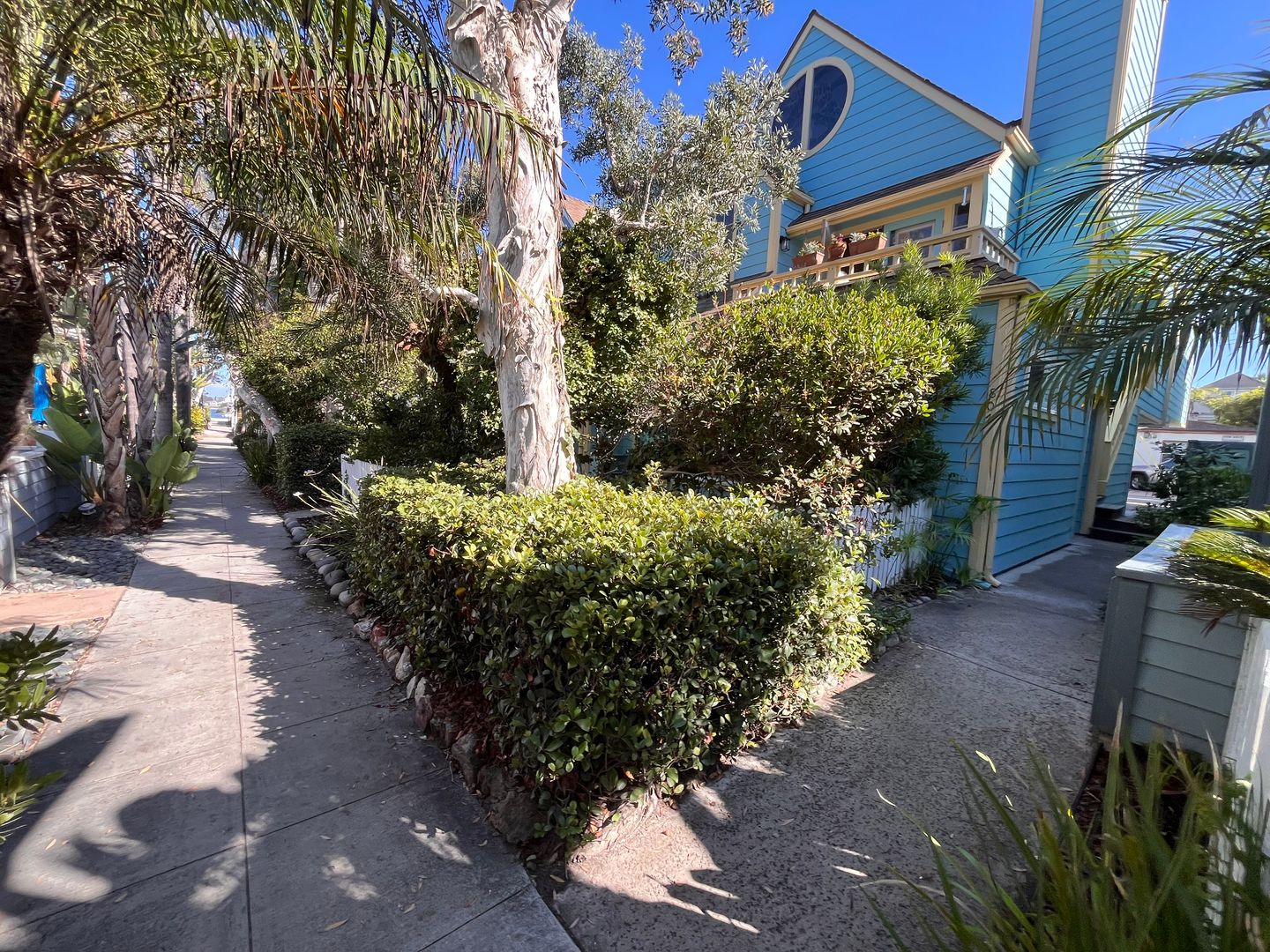 San Diego House: 807 Nantasket Ct. #A