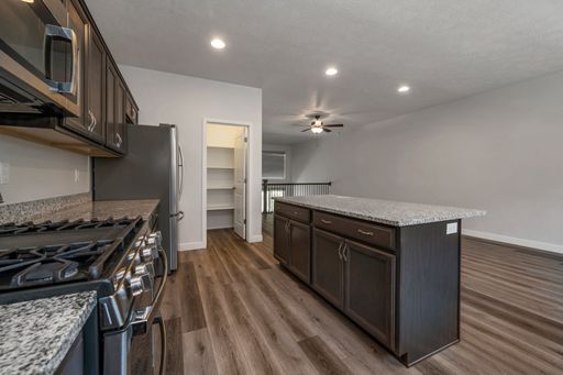 Daydreaming about your new life at 15061 s Halter Way? – photo 1