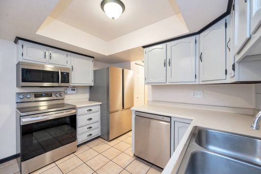 The coolest deal of summer: $1,000 off move-in – photo 1
