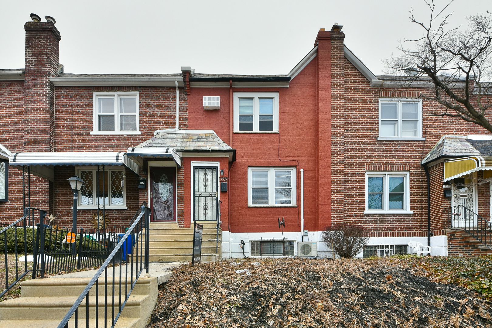 Philadelphia House: 7537 Woolston Ave