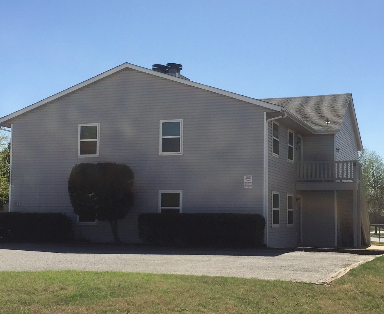 Norman Apartment: 320 Falcon Ct