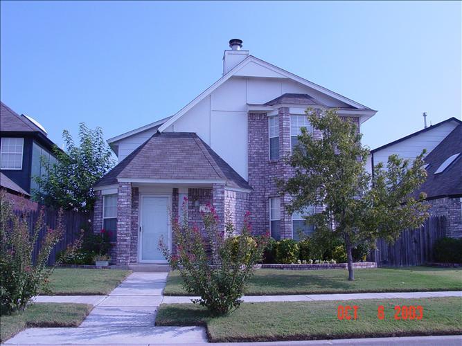 Moore House: 2514 Lakecrest Dr