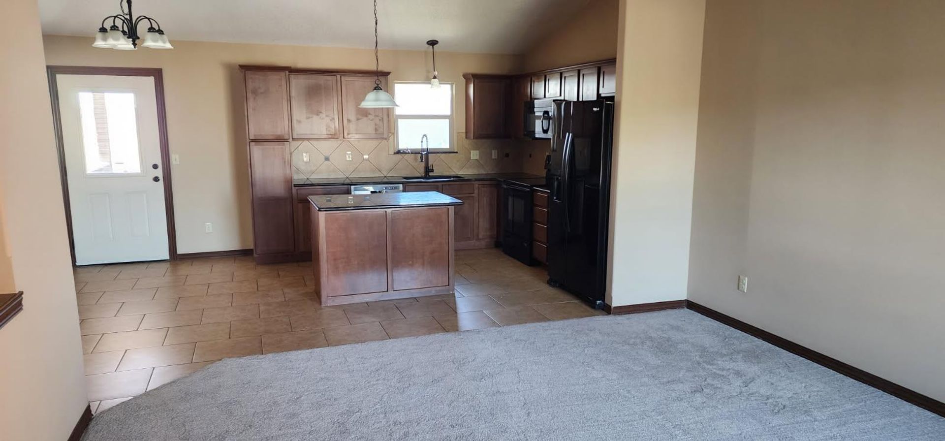 WICHITA Multiplex: 12601-03 E WILLOWGREEN CIR