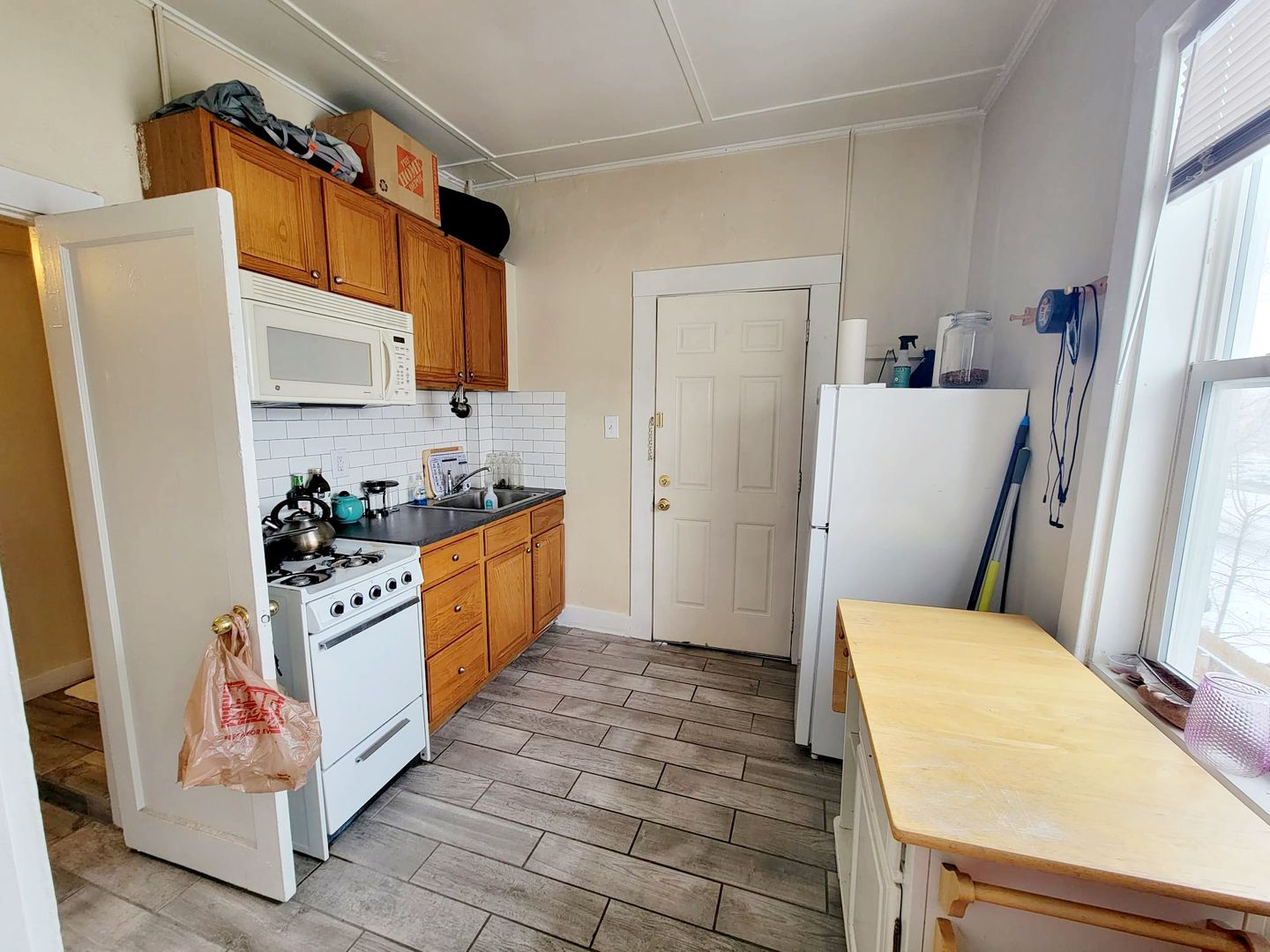 Longmont Apartment: 327-329 3rd Ave