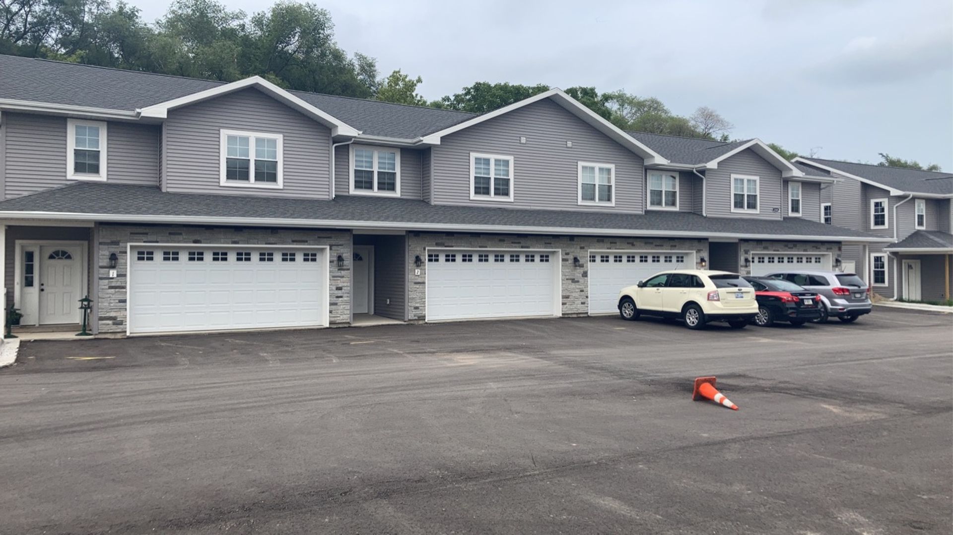 Janesville Apartment: 2324 Center Avenue