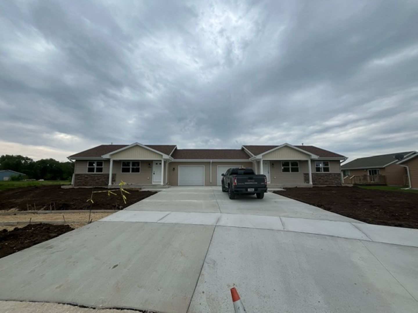 Janesville Apartment: 1049-1051 Fir Court