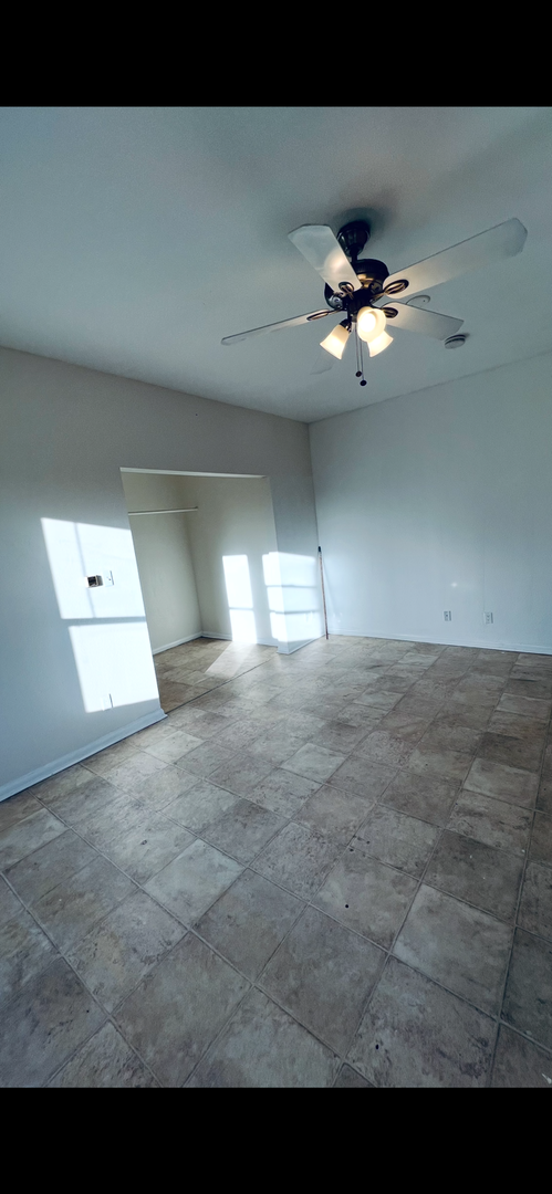 Los Angeles Apartment: 4456 Lockwood Ave.