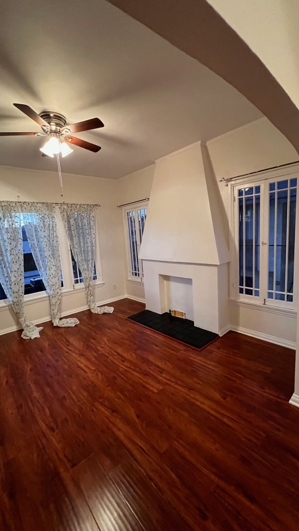 Pasadena Apartment: 1166 N Raymond Ave.