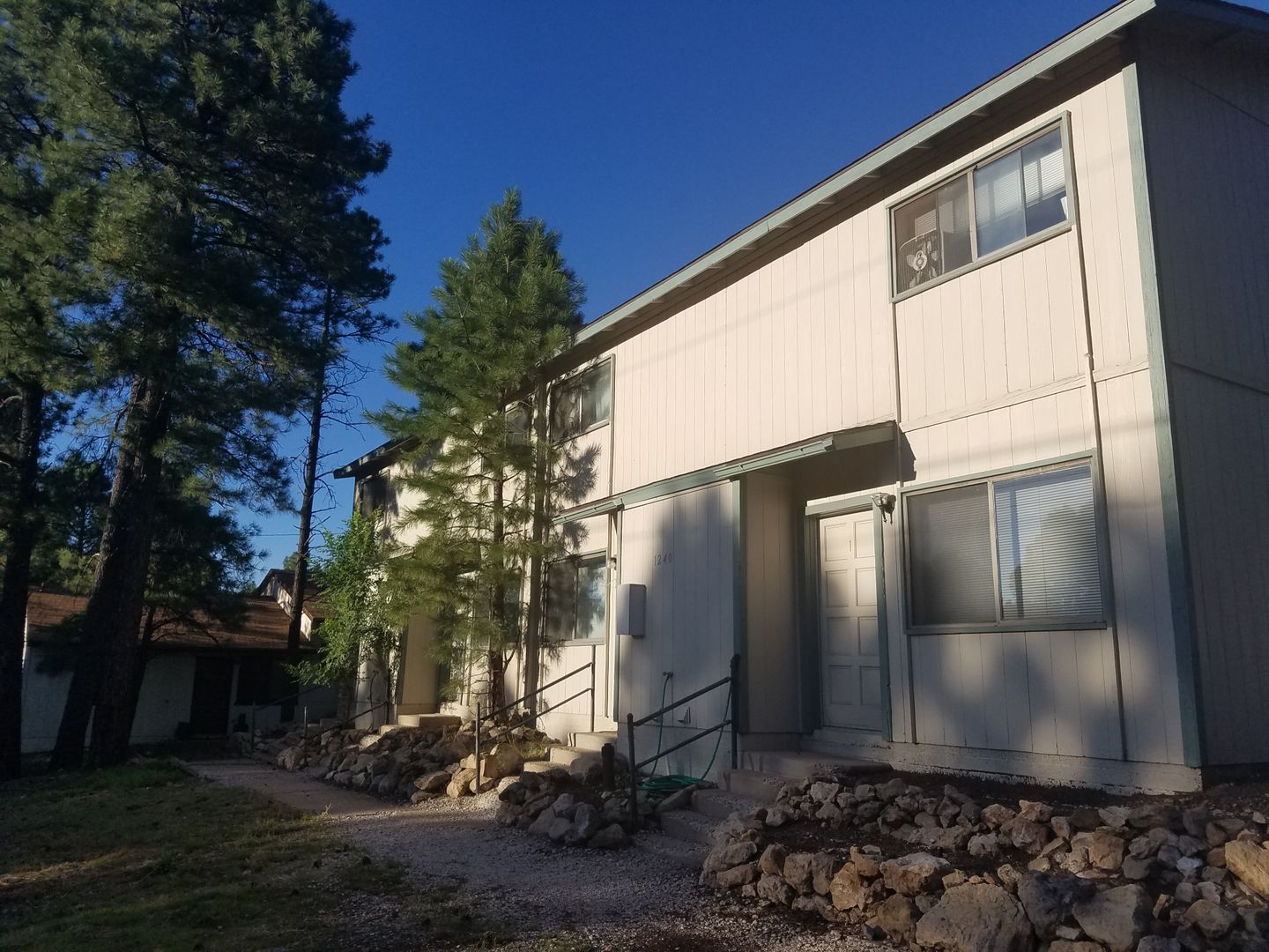 Flagstaff Townhome: 1240 S Lone Tree Rd # 4