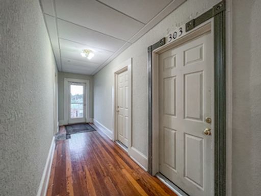 11 N. Central Ave. Unit 303