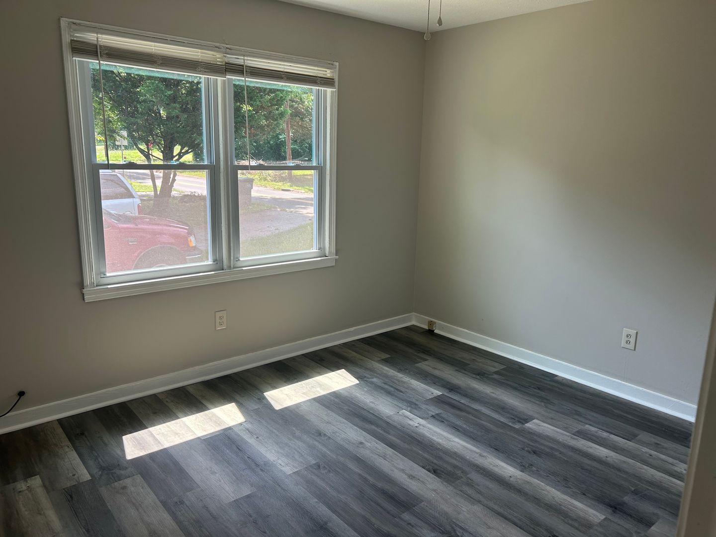 Griffin Apartment: 519/521 E Central Avenue