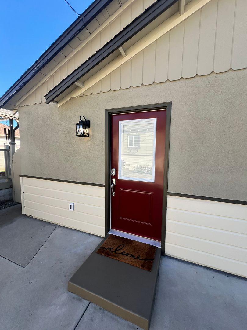Ventura House: 2316 Alameda Avenue