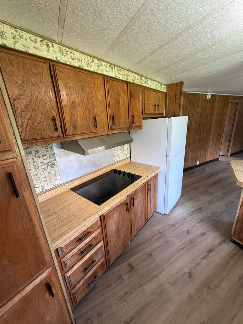 Dayton Apartment: 4930 NE Dawn Ln