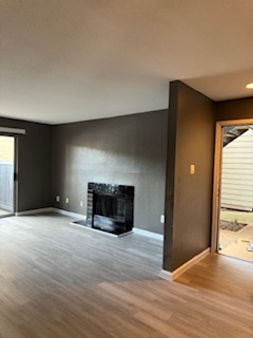 Houston Apartment: Leasing Office @ 9898 Forum Park Drive