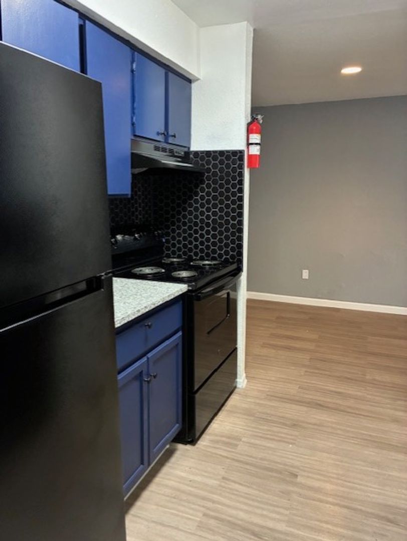 Houston Apartment: Leasing Office @ 9898 Forum Park Drive
