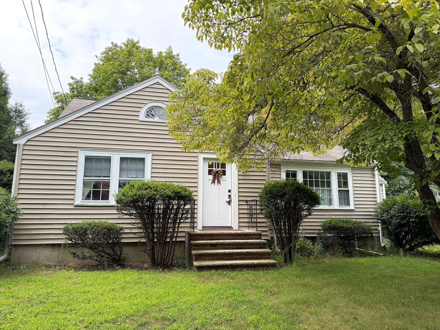 Beverly House: 15 Elnew Ave