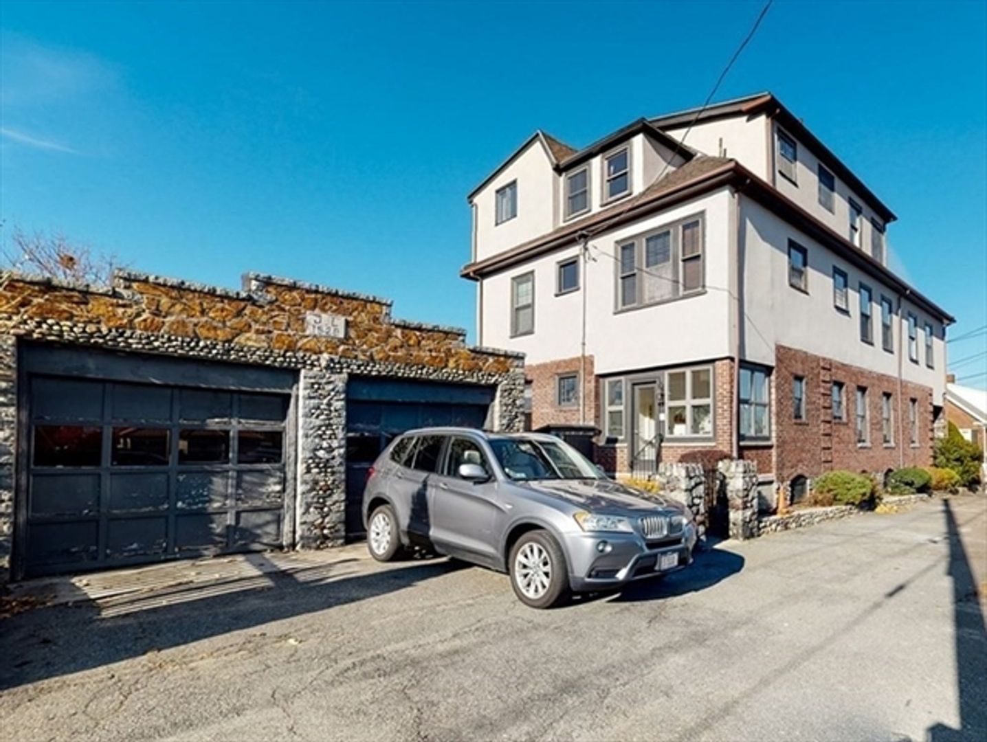 Revere Apartment: 95 Stanton Ave
