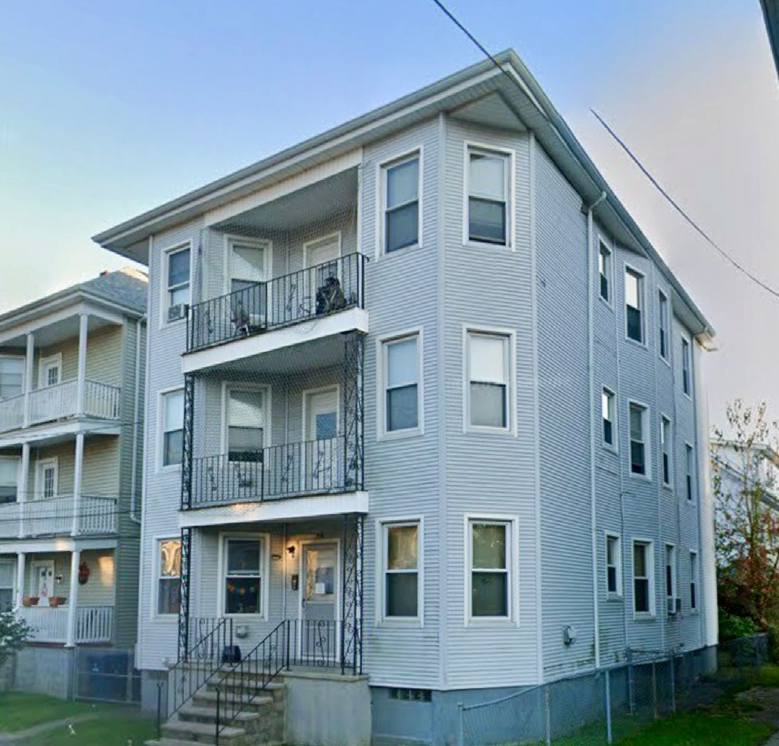 New Bedford Apartment: 46 Princeton St