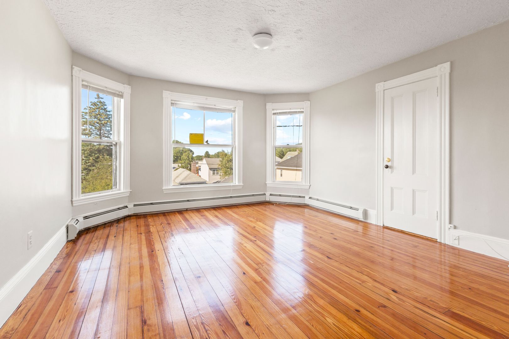Salem Apartment: 35 Oakland Street