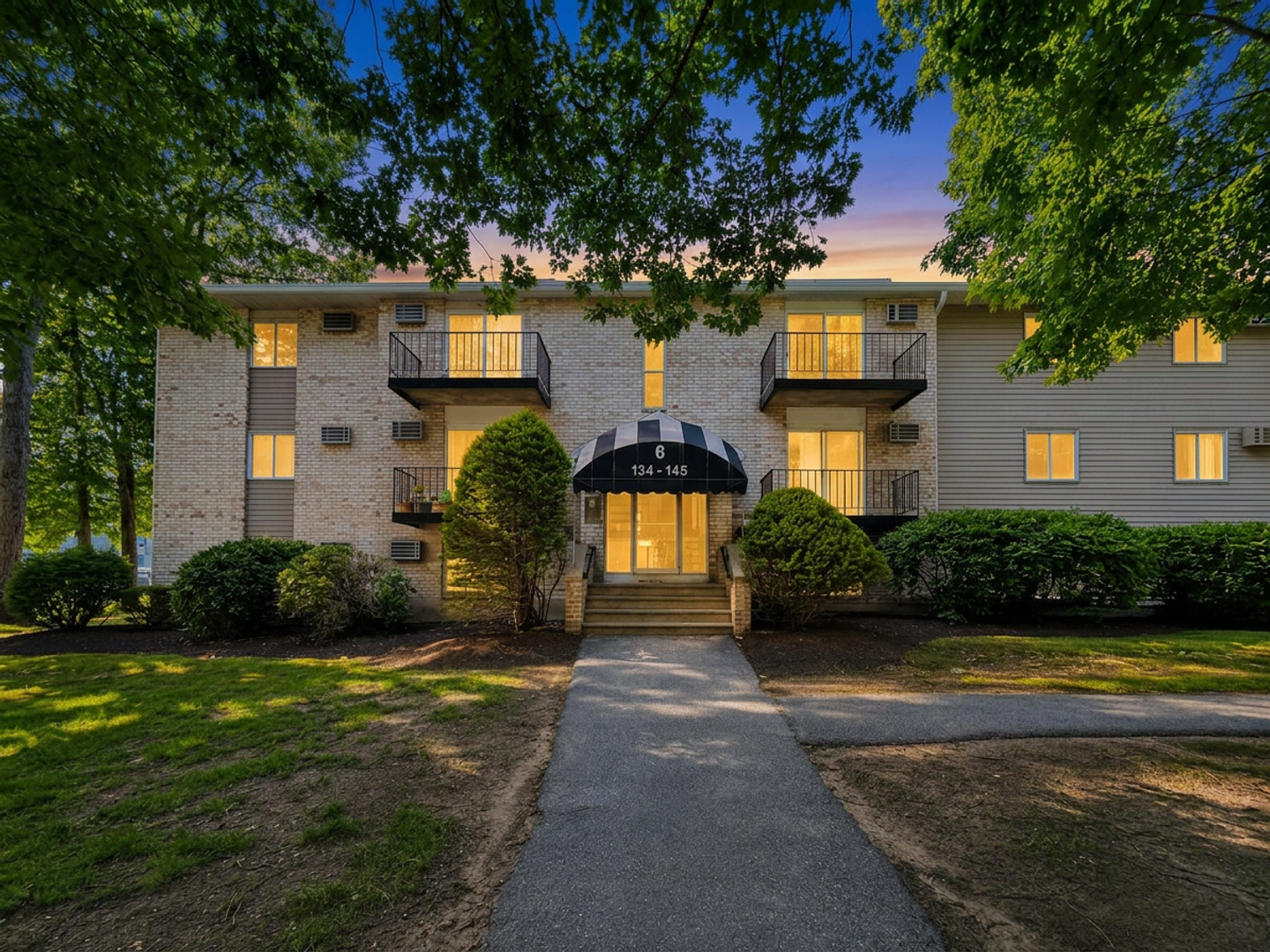Haverhill Condo: 440 North Ave