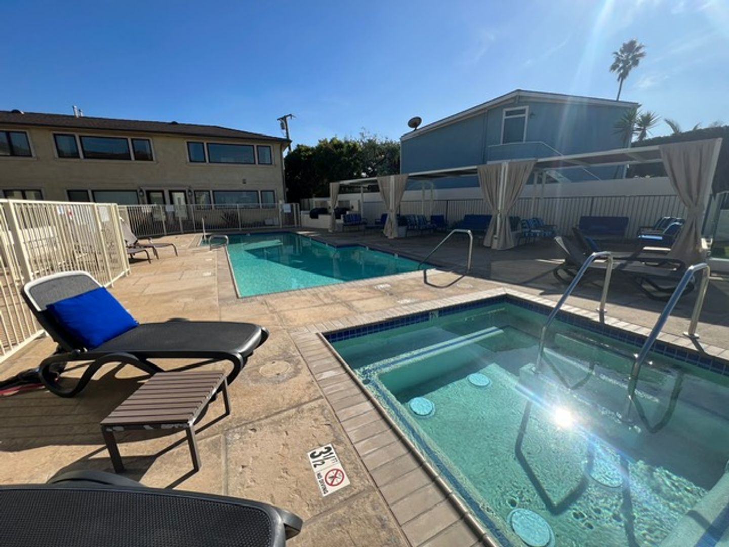 REDONDO BEACH Apartment: 113 PASEO DE LA CONCHA