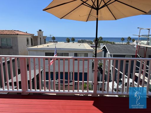 Ocean Views in the Sand Section of Hermosa Beach