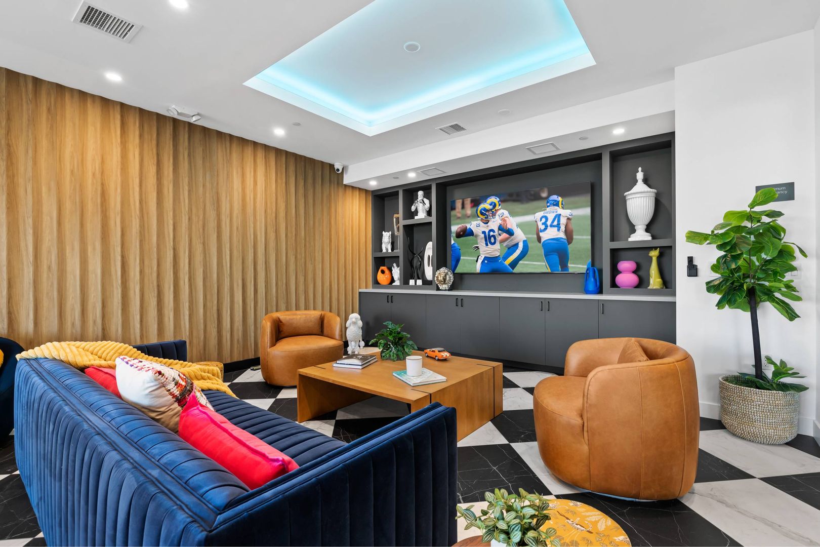 MODERNO Axis Luxury Living