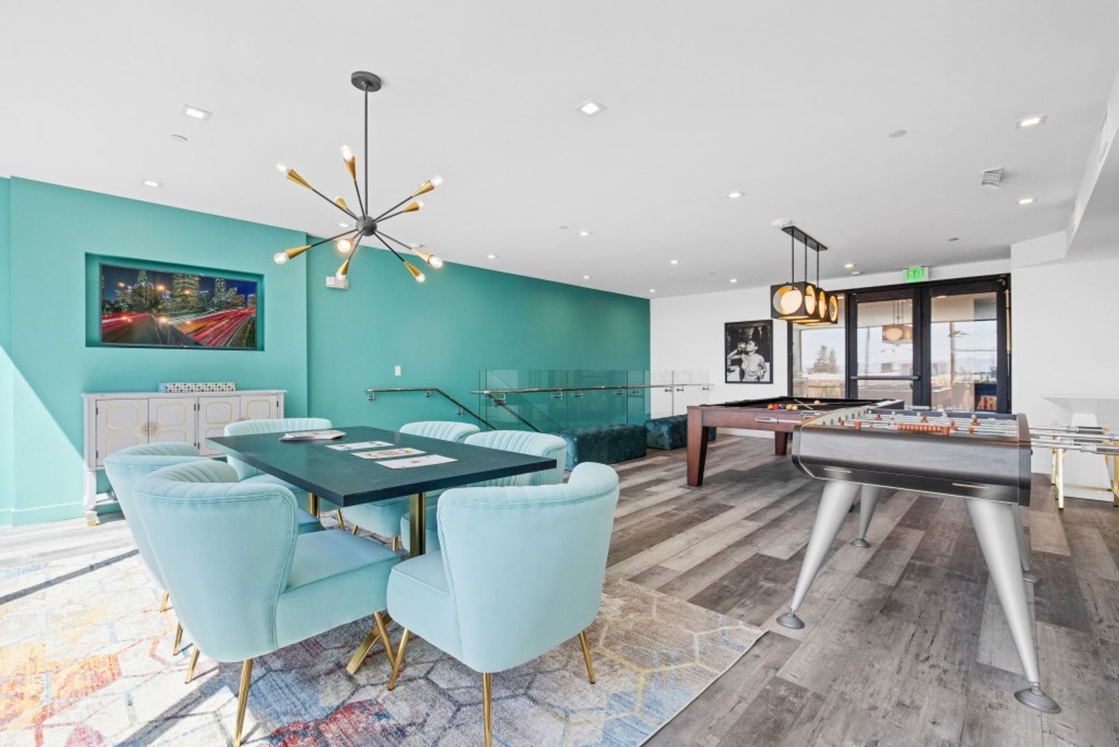 MODERNO NOHO West 4 of 12