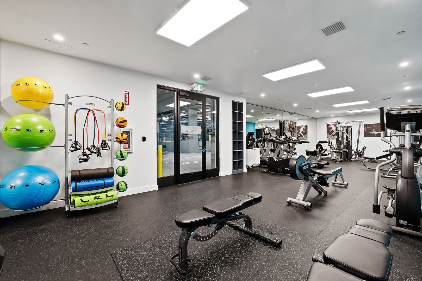 Gym at MODERNO La Granada (5 of 8)