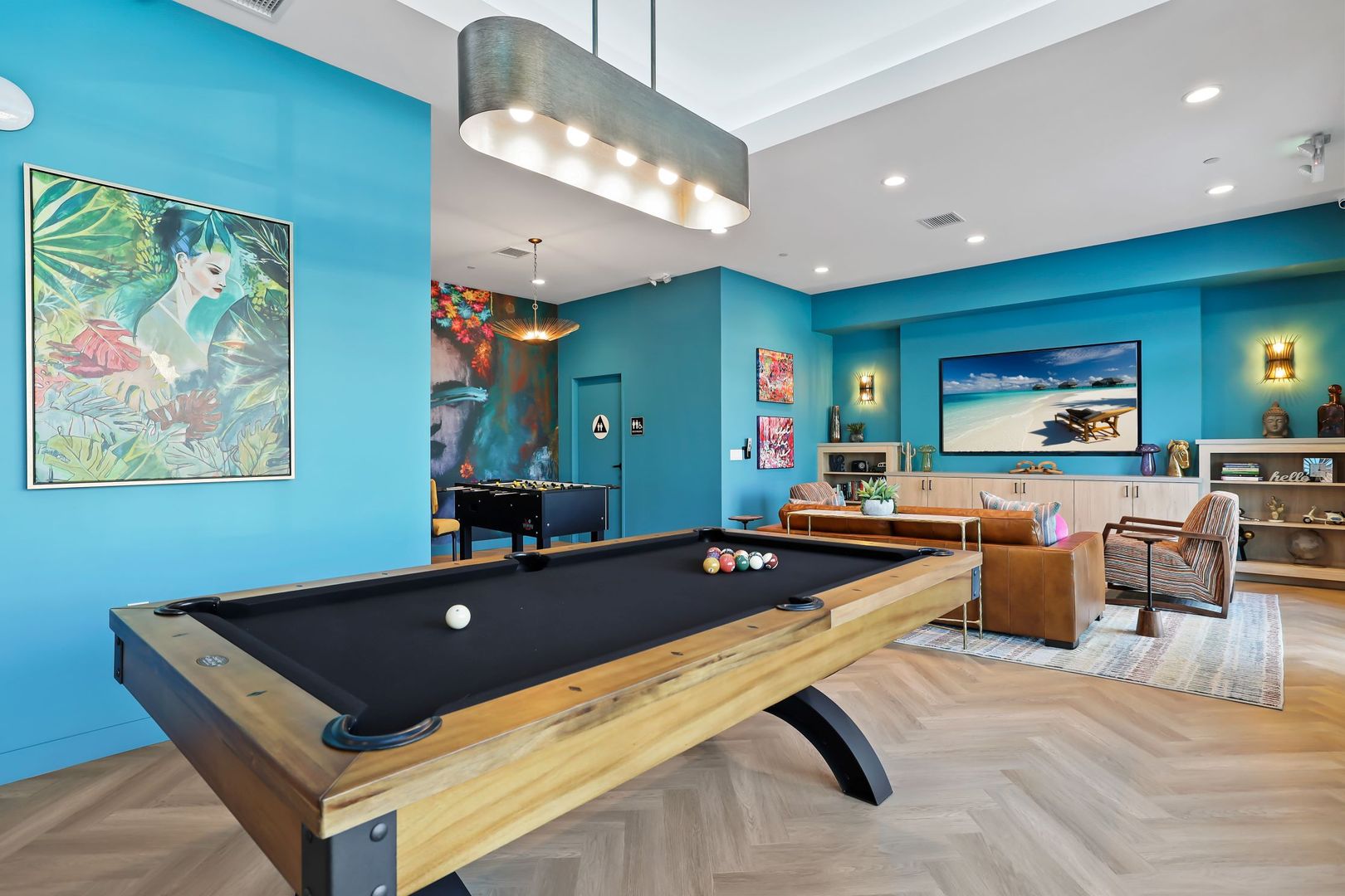 Granada Hills Apartment: 17454 Chatsworth St.